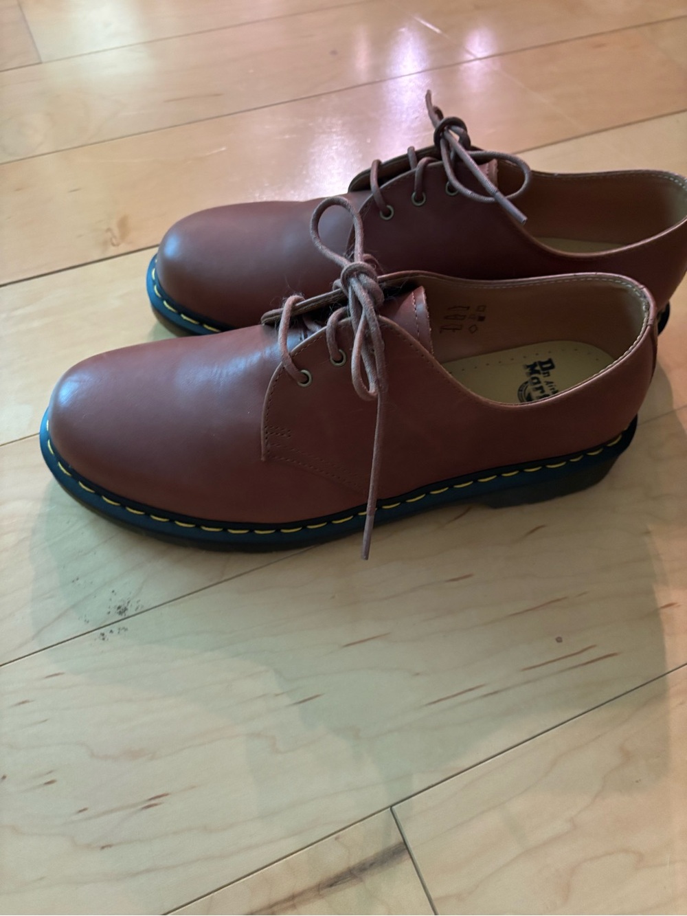 Dr. Martens Men’s Lace-Up Derby Oxford Shoes Brown 11